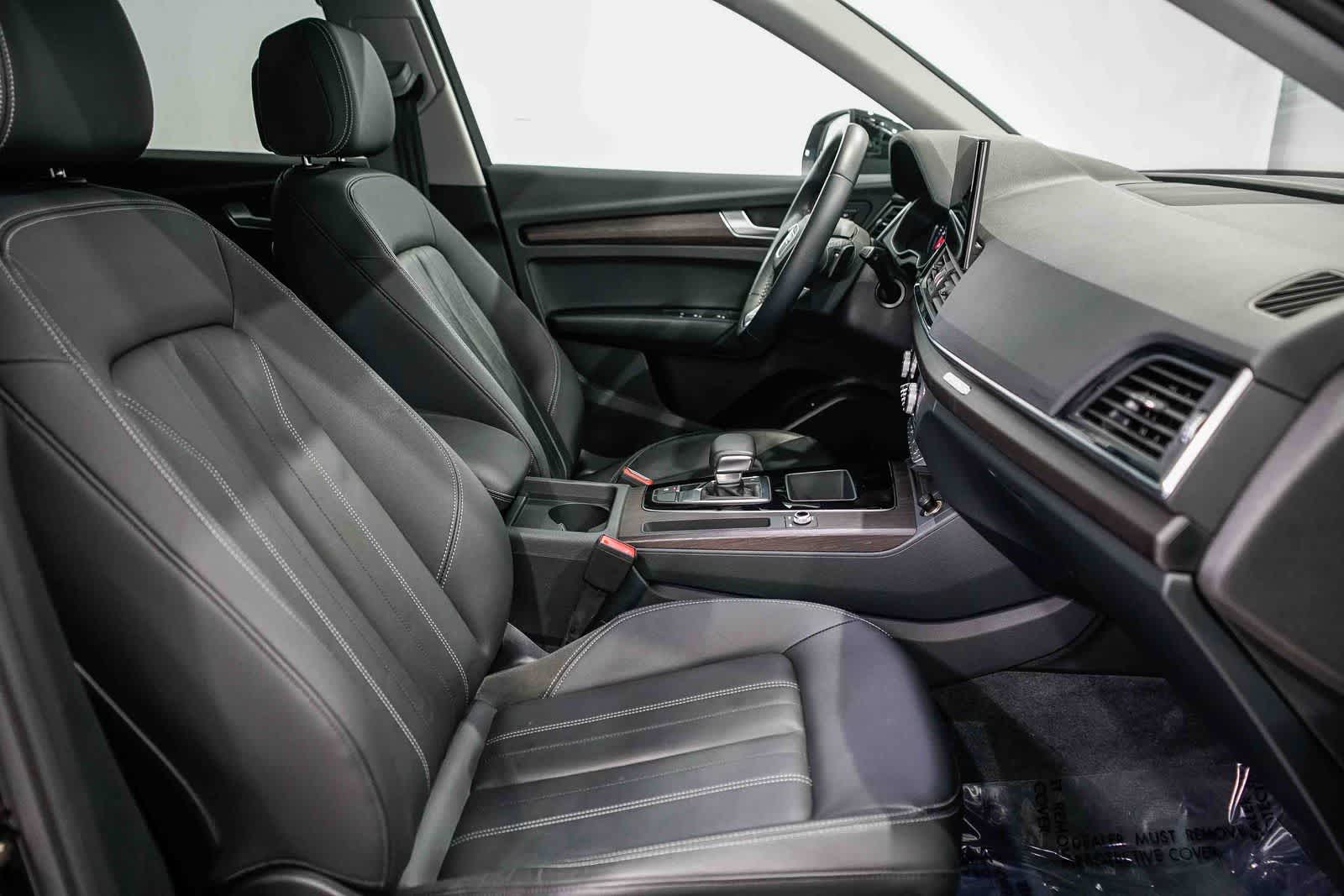 Thumbnail: 2023 Audi Q5 - 16