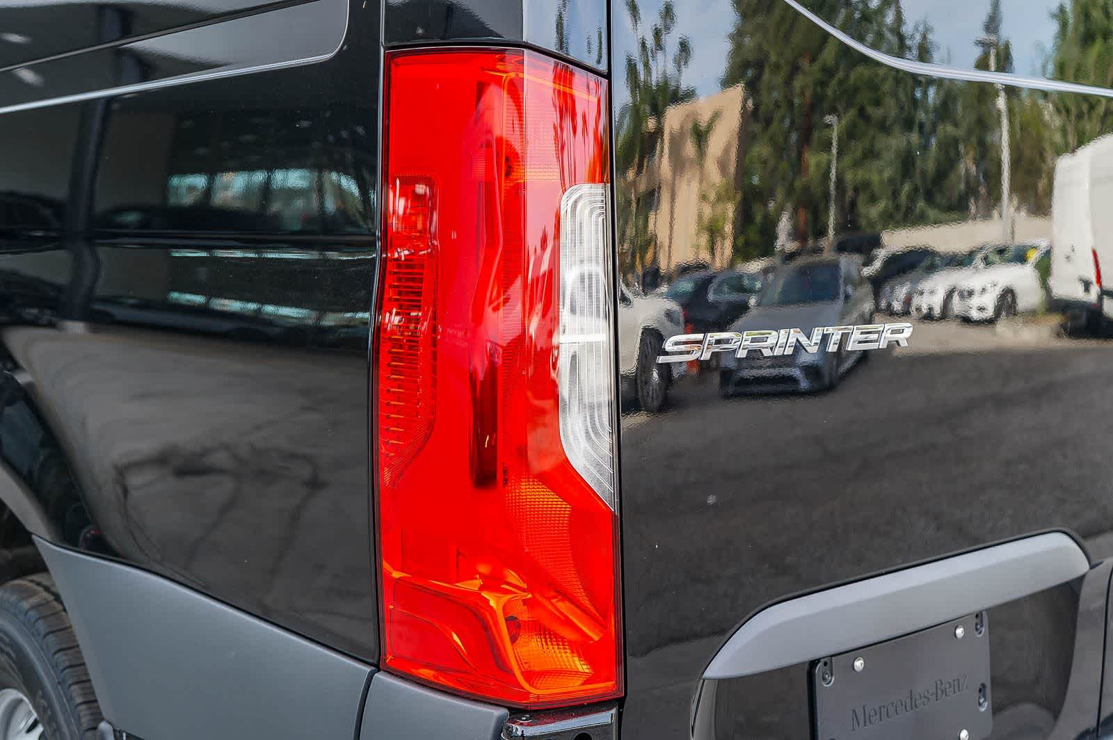 Thumbnail: 2026 Mercedes-Benz Sprinter - 7