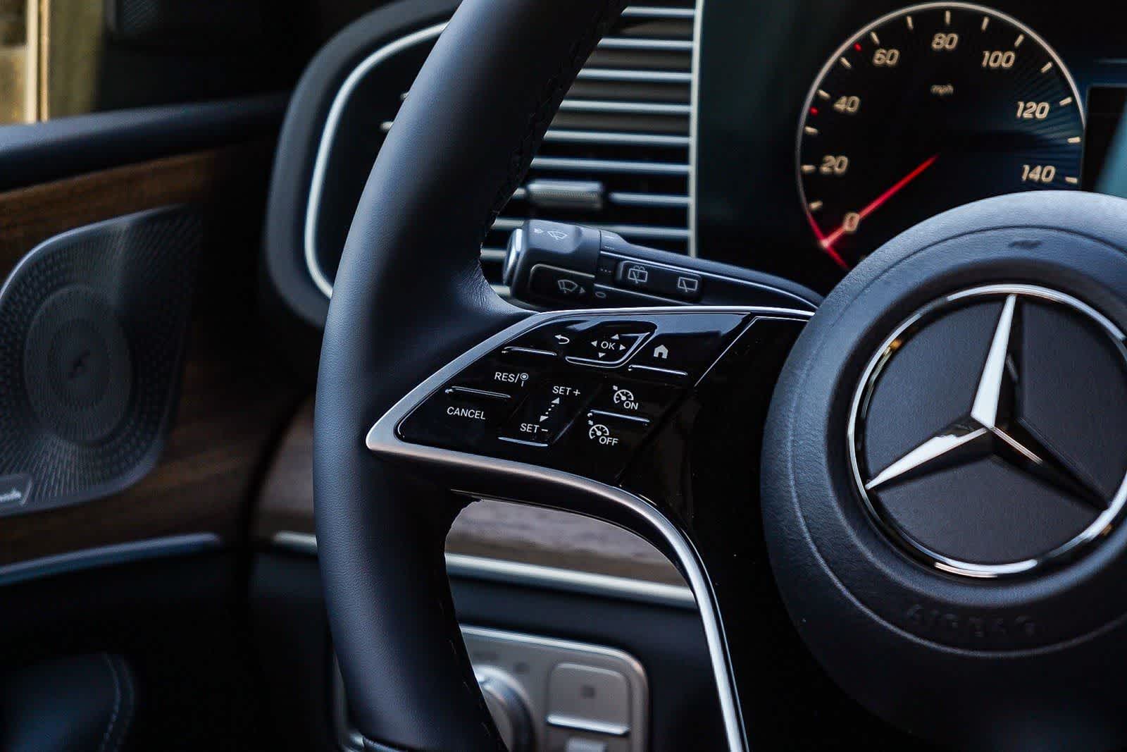 Thumbnail: 2026 Mercedes-Benz GLE - 18