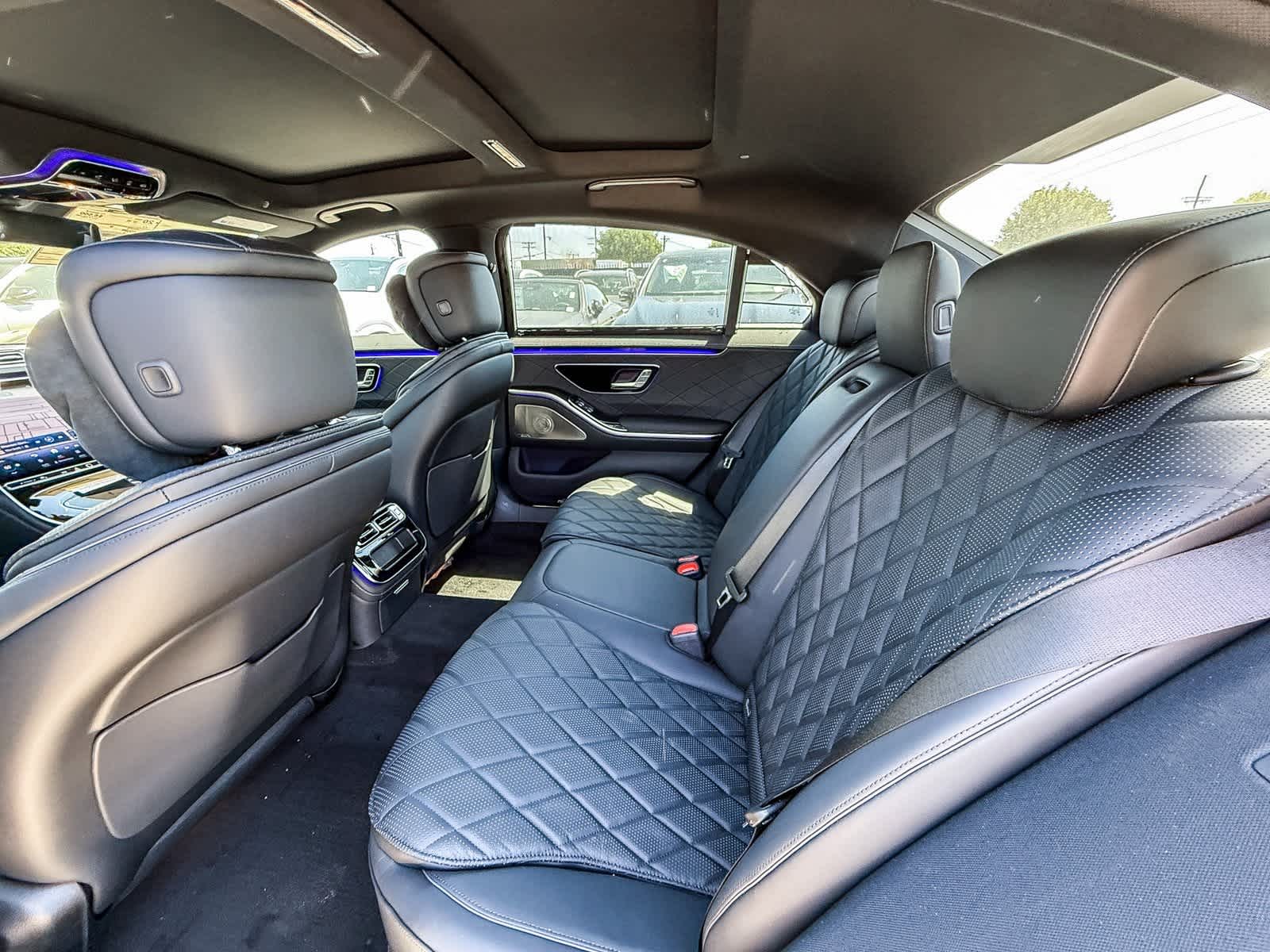 Thumbnail: 2025 Mercedes-Benz S-Class - 17