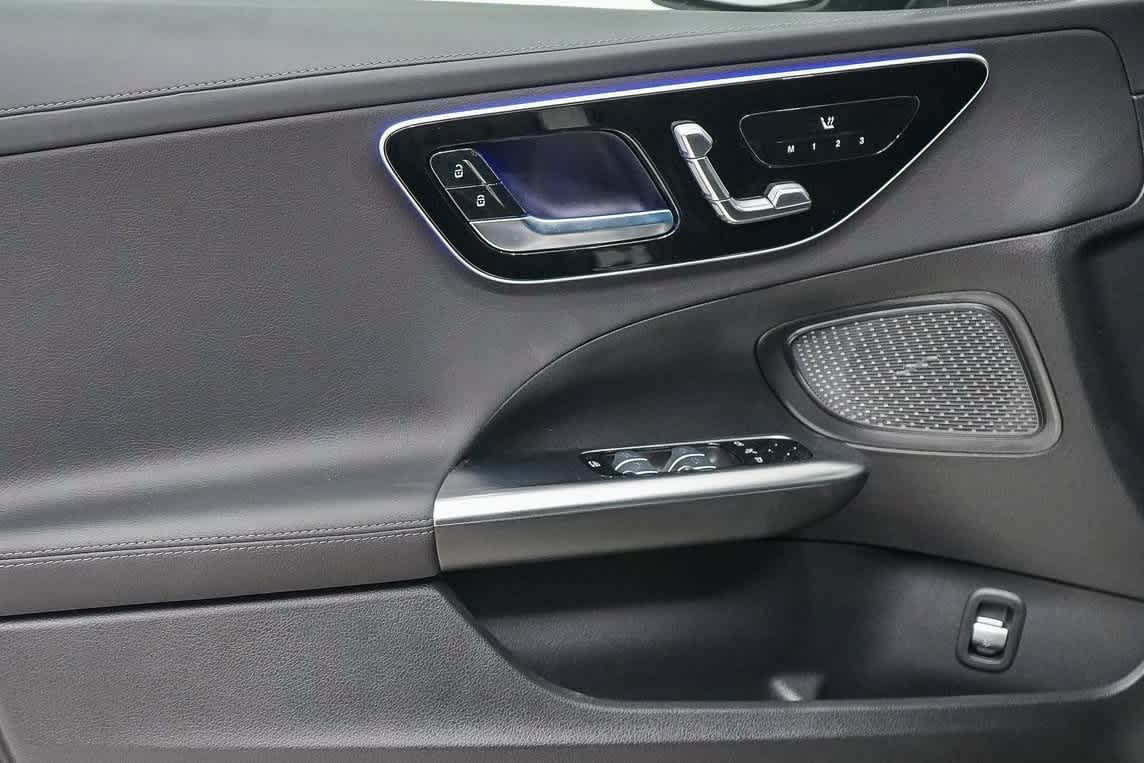 Thumbnail: 2025 Mercedes-Benz C-Class - 28