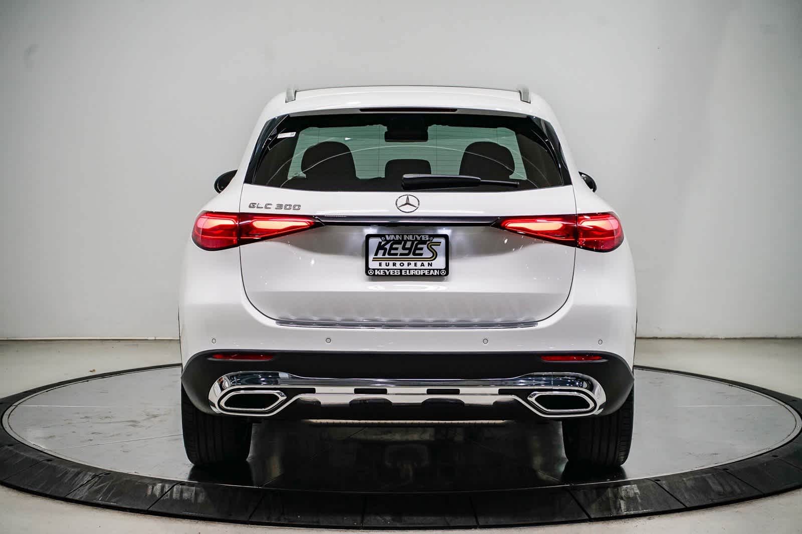 Thumbnail: 2025 Mercedes-Benz GLC - 3