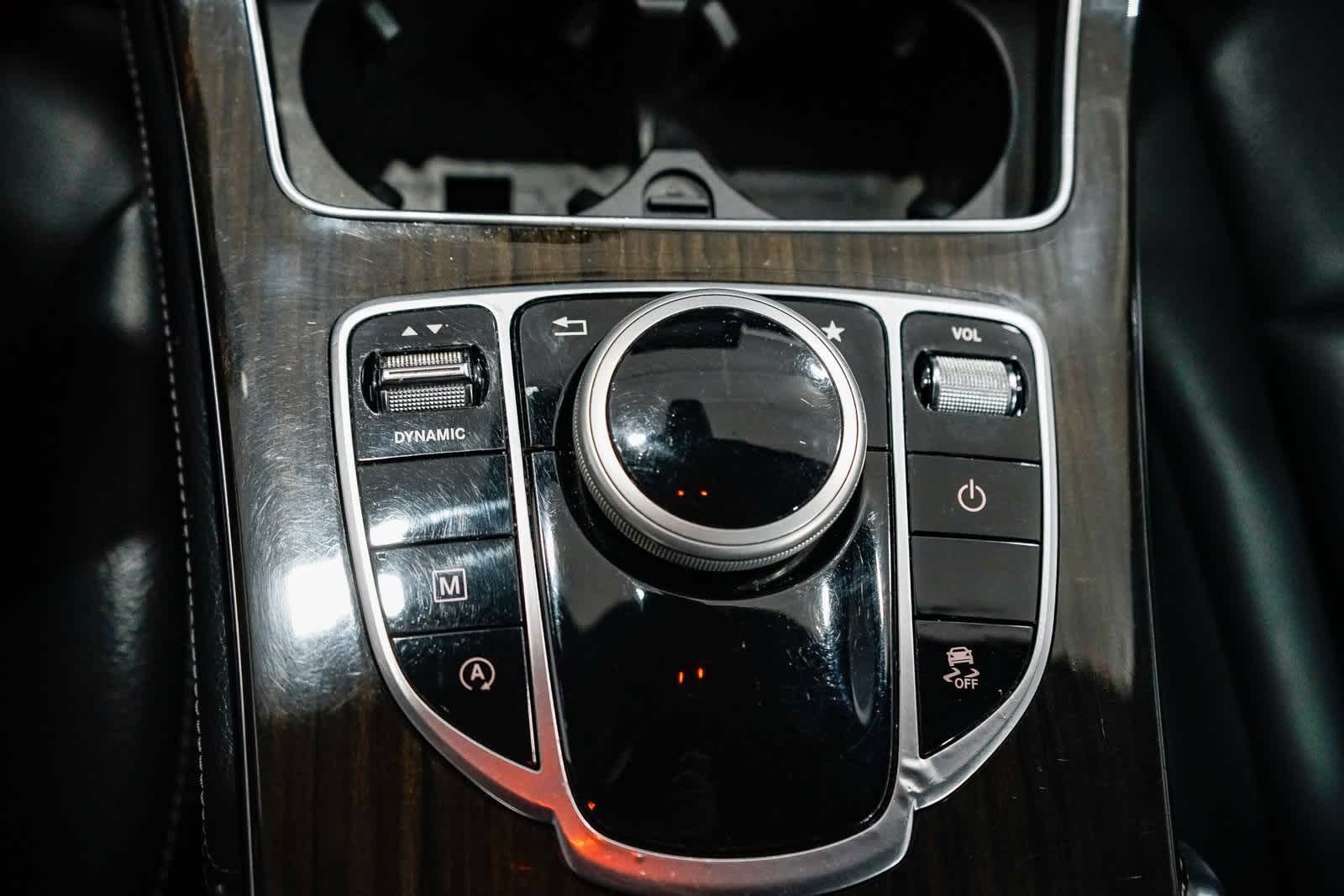 Thumbnail: 2018 Mercedes-Benz GLC - 21