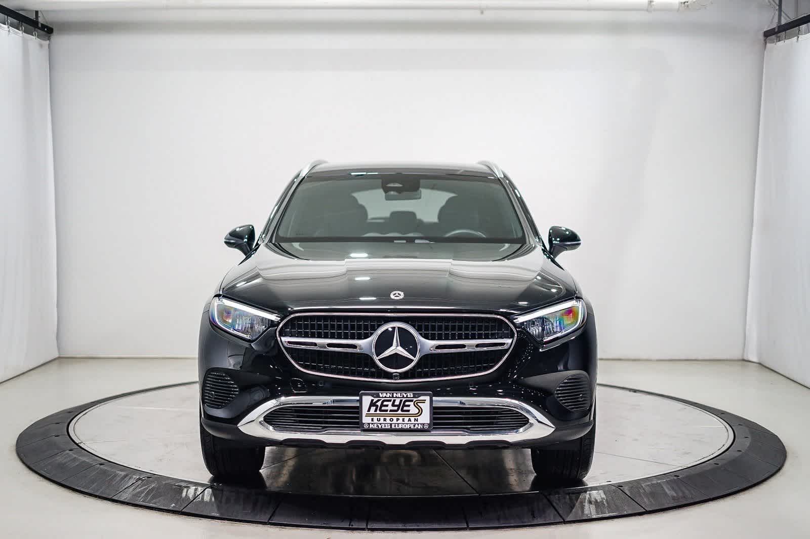 Thumbnail: 2025 Mercedes-Benz GLC - 6