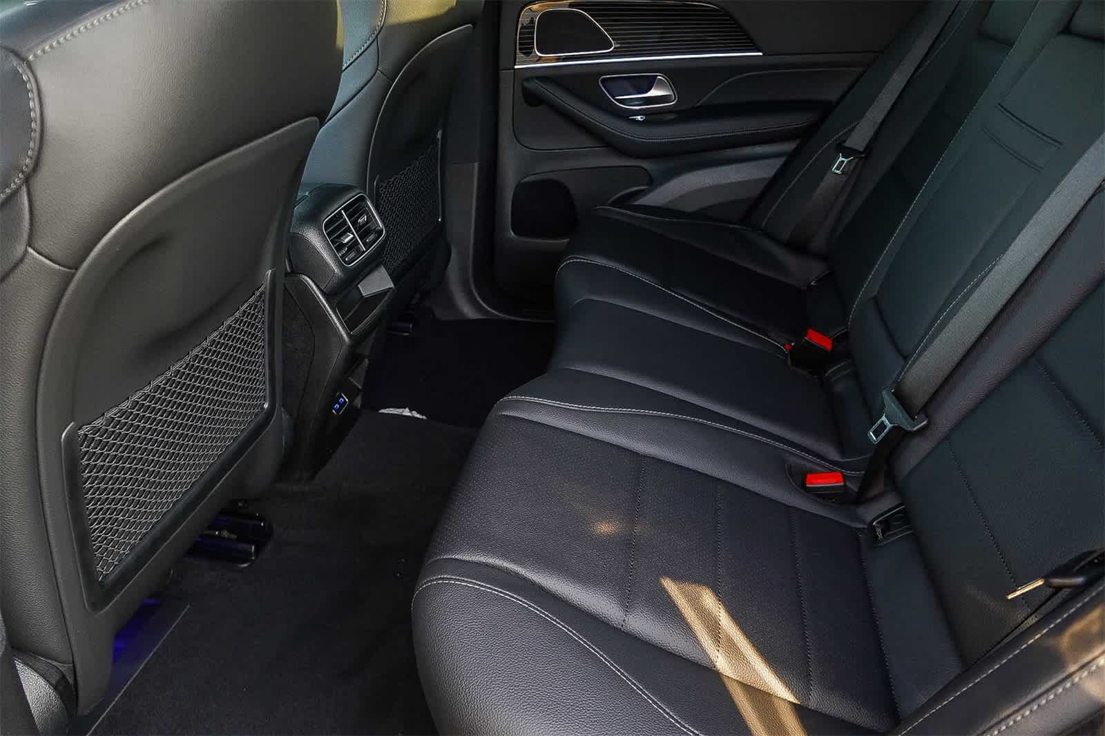 Thumbnail: 2026 Mercedes-Benz GLE - 22