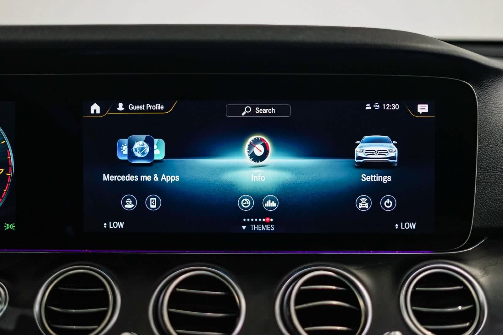 Thumbnail: 2022 Mercedes-Benz E-Class - 16