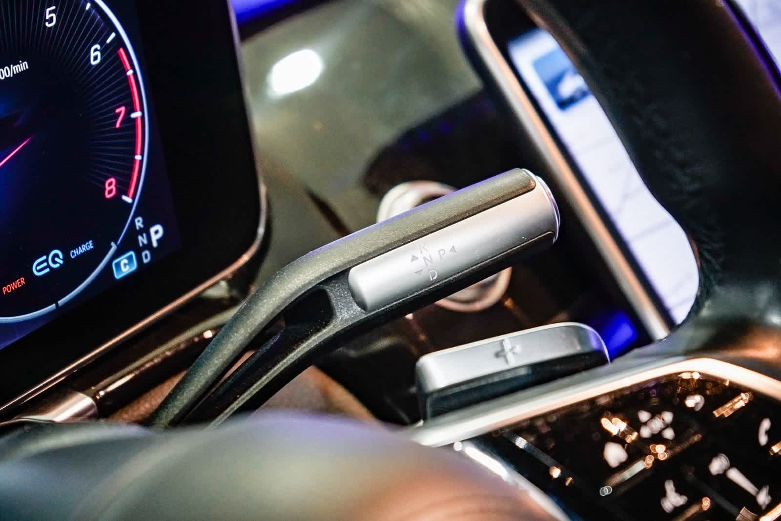 Thumbnail: 2021 Mercedes-Benz S-Class - 21