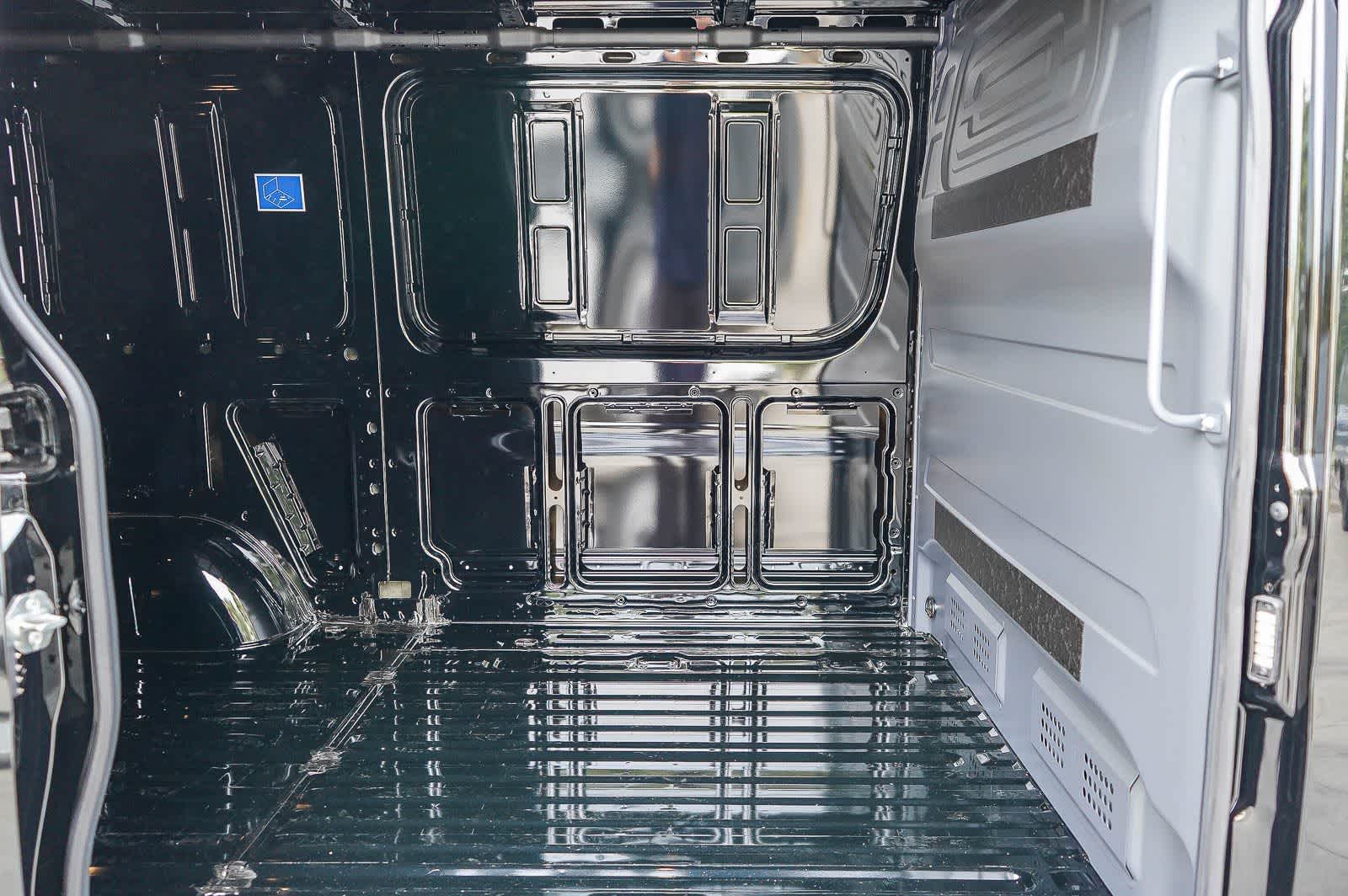 Thumbnail: 2026 Mercedes-Benz Sprinter - 16