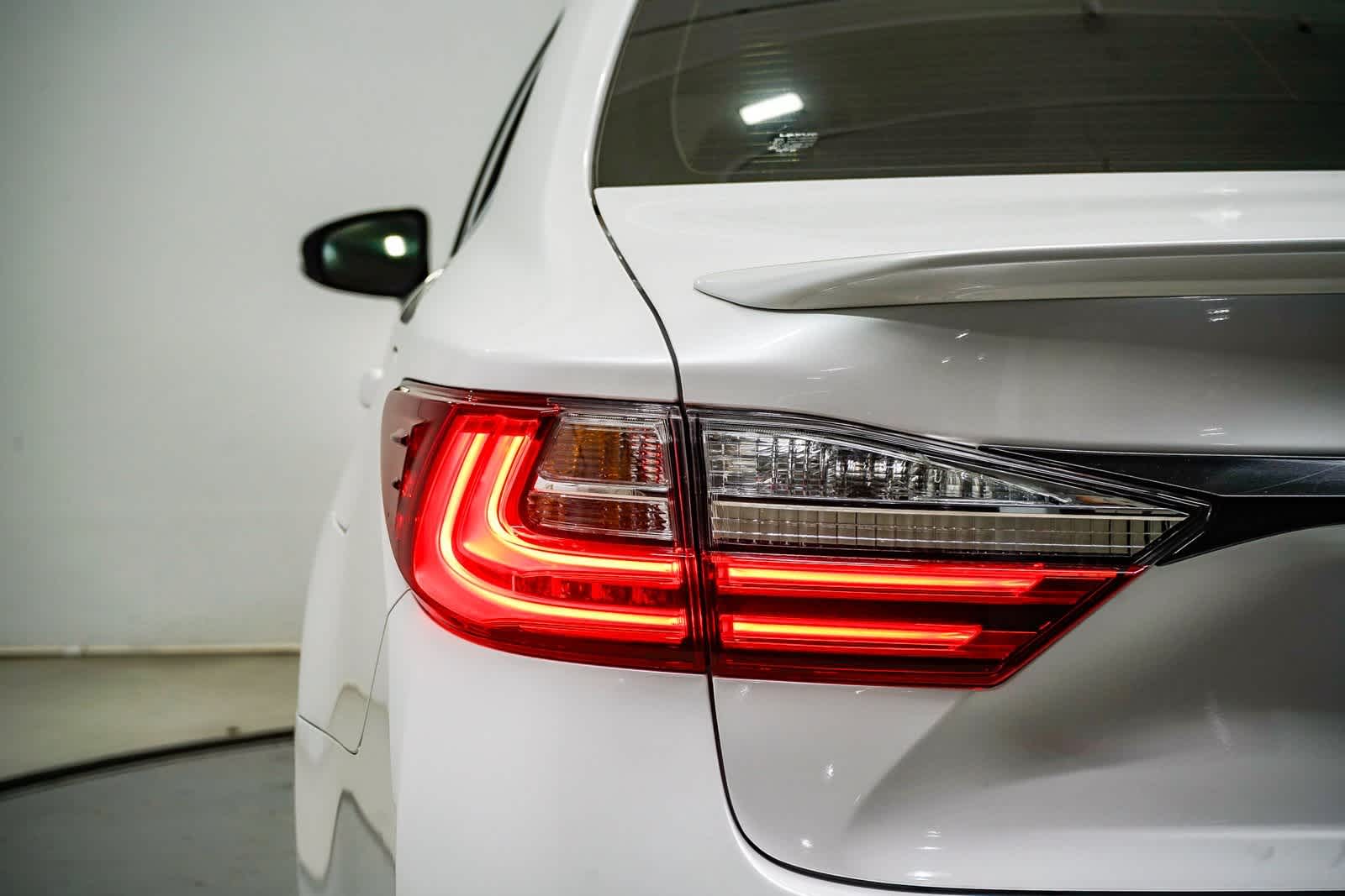 Thumbnail: 2017 Lexus ES - 9