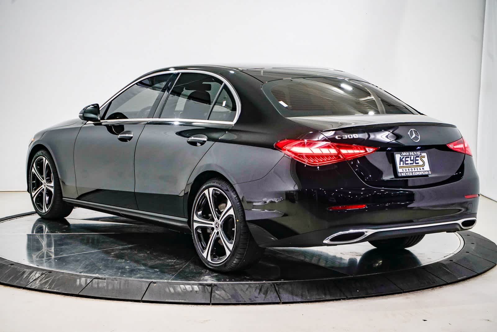 Thumbnail: 2023 Mercedes-Benz C-Class - 2