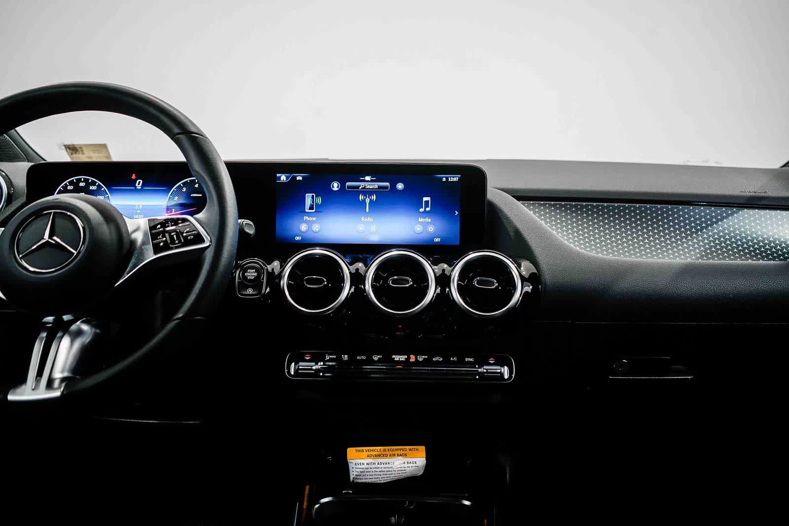 Thumbnail: 2026 Mercedes-Benz GLA - 12