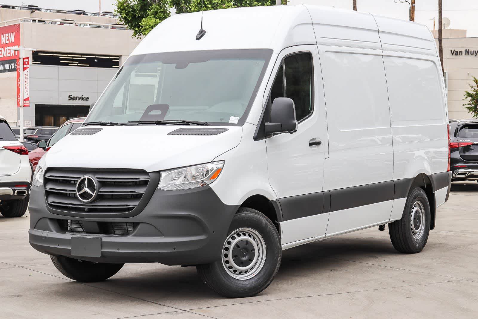 Thumbnail: 2026 Mercedes-Benz Sprinter - 1