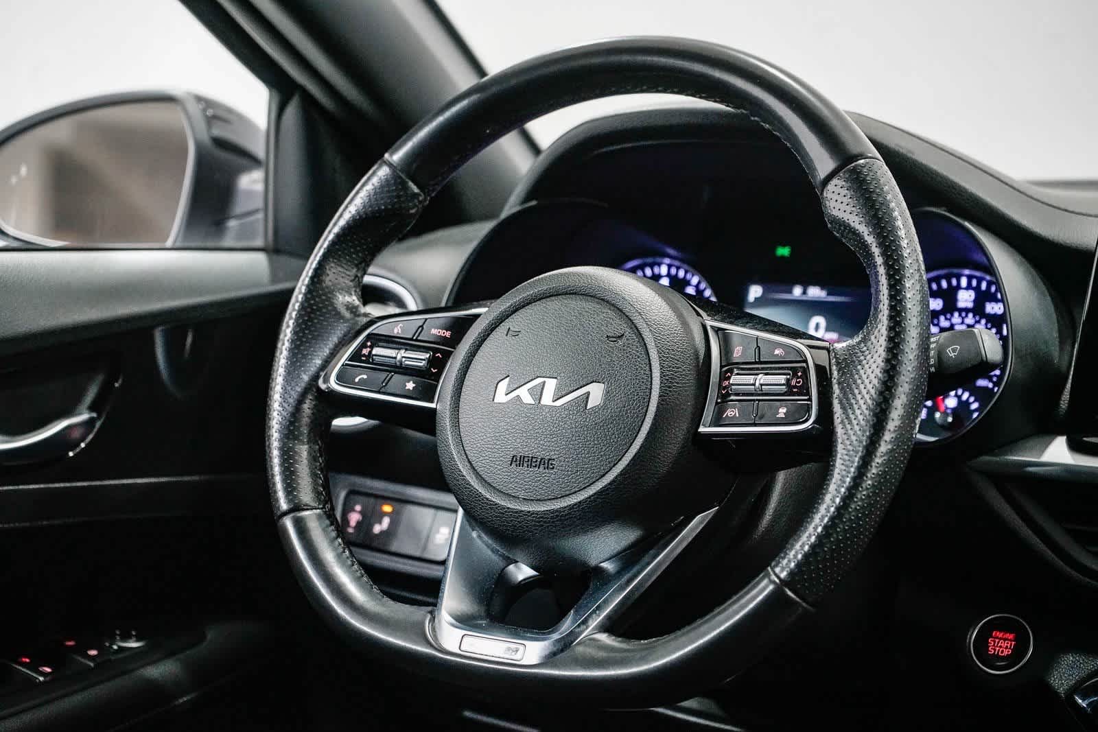 Thumbnail: 2024 Kia Forte - 14