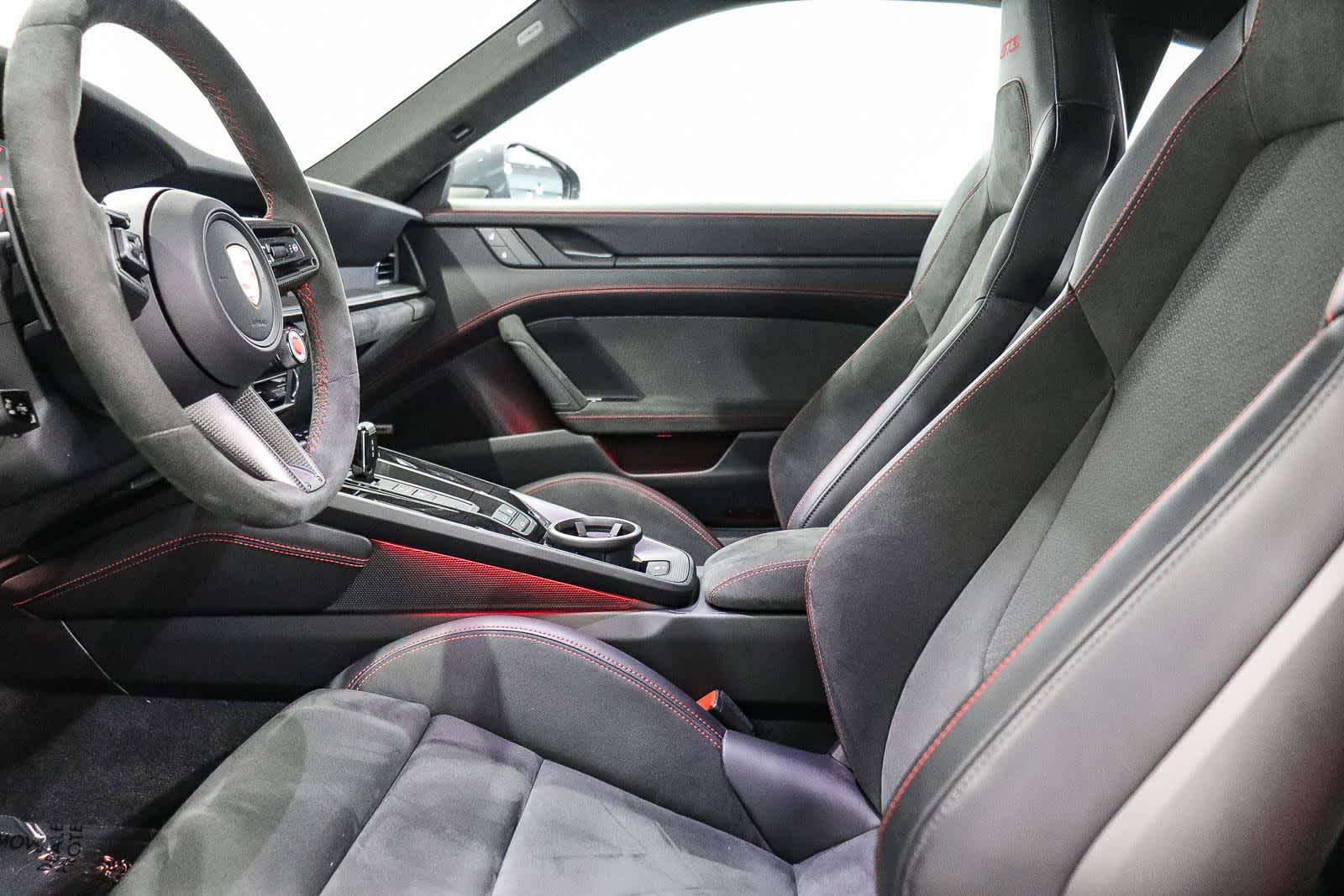 Thumbnail: 2026 Porsche 911 - 19