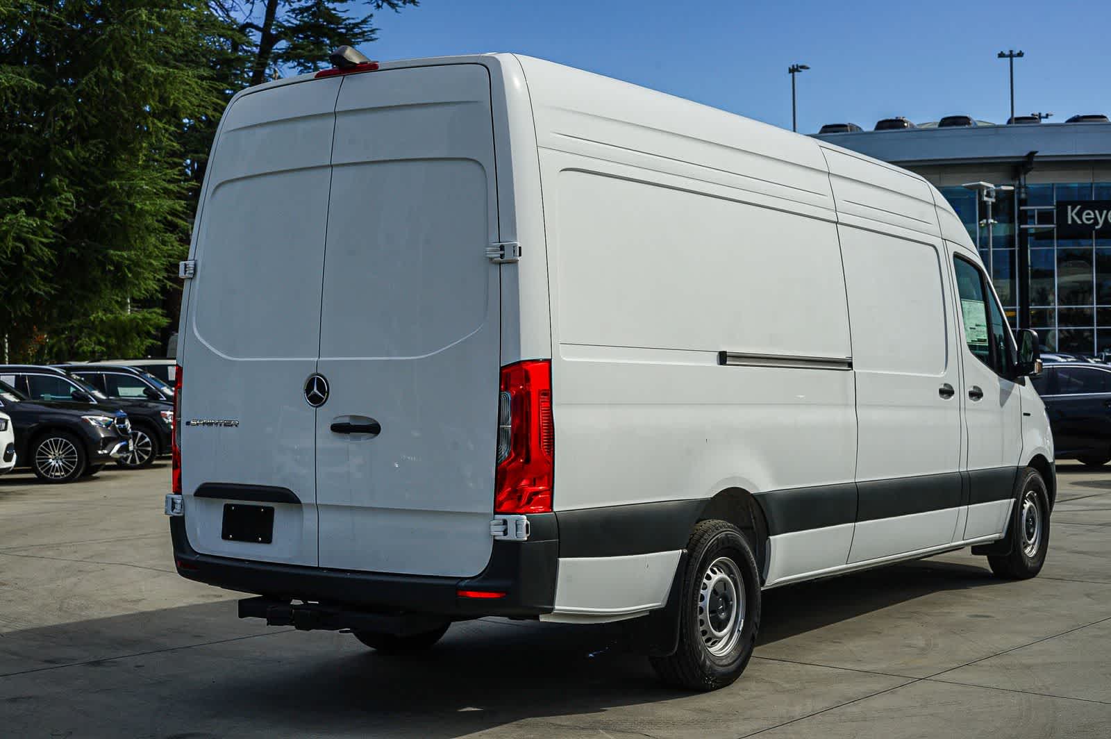 Thumbnail: 2024 Mercedes-Benz eSprinter - 4