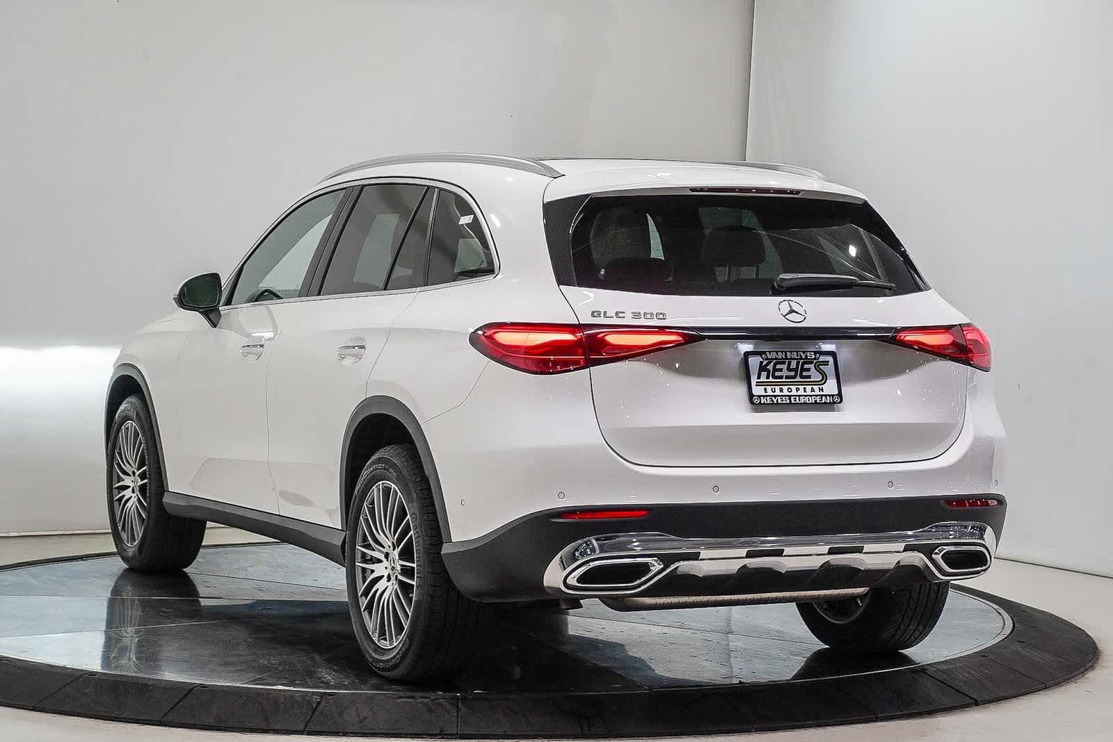 Thumbnail: 2025 Mercedes-Benz GLC - 6