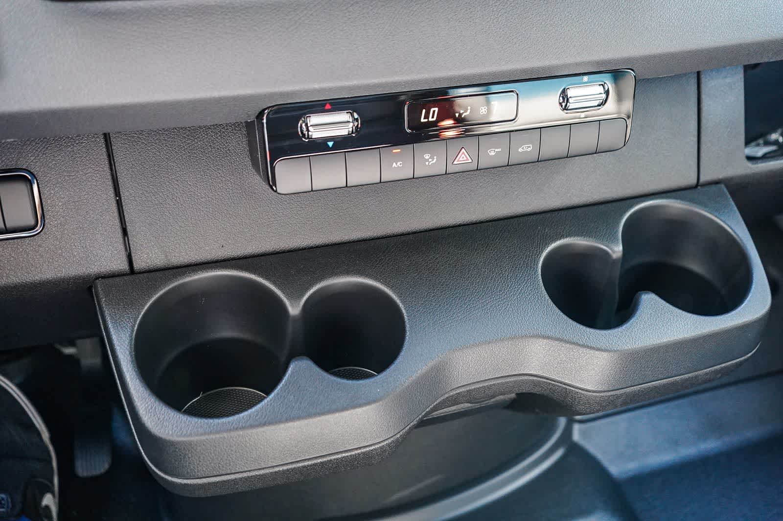 Thumbnail: 2026 Mercedes-Benz Sprinter - 24