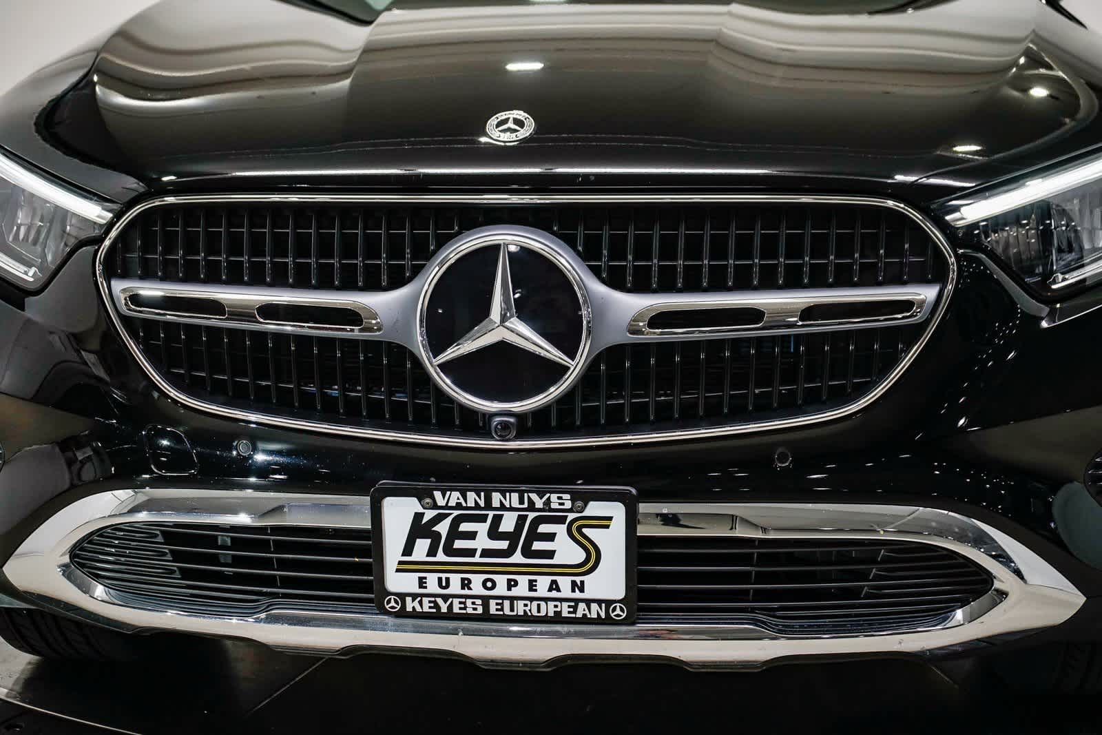 Thumbnail: 2025 Mercedes-Benz GLC - 8