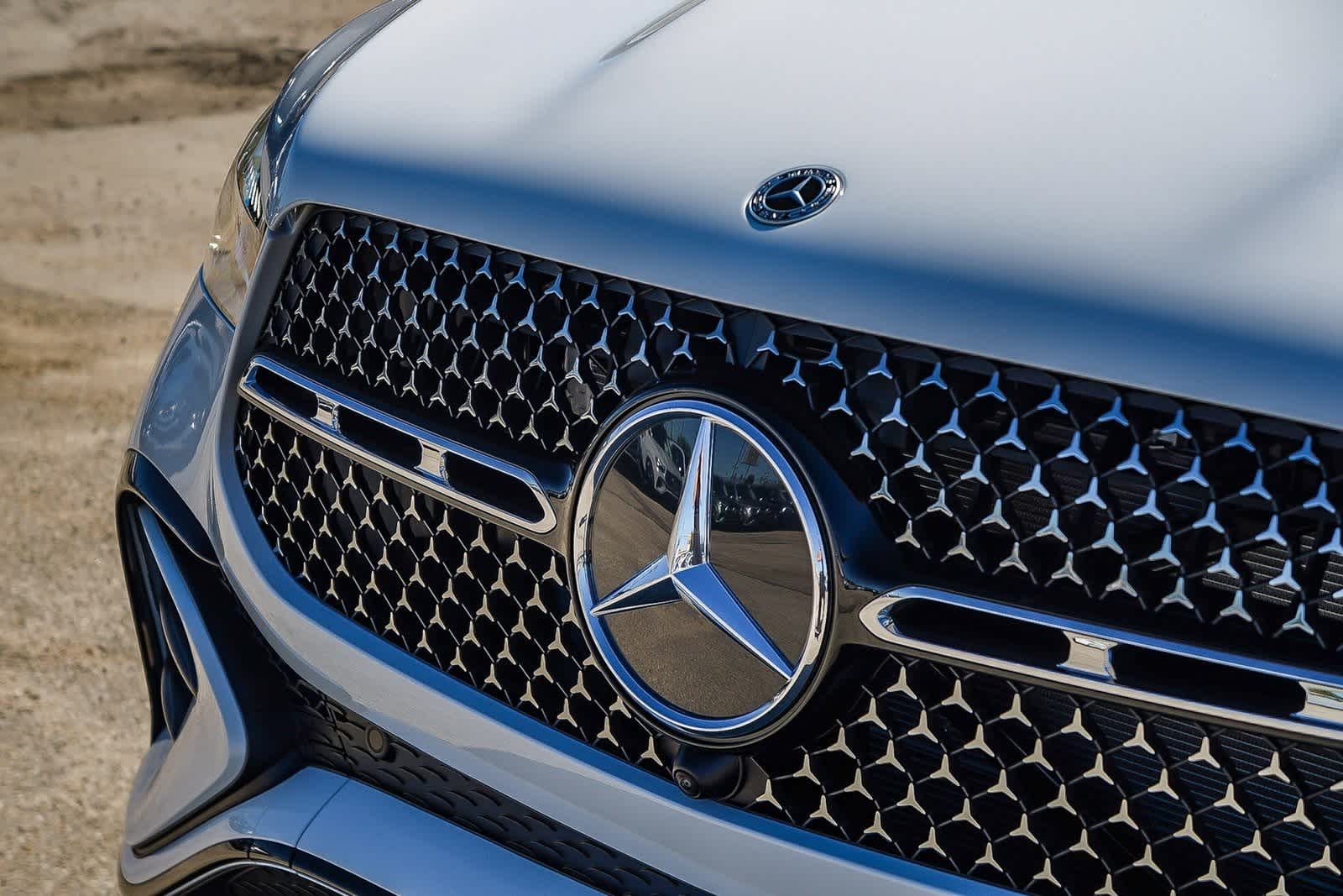 Thumbnail: 2026 Mercedes-Benz GLE - 9