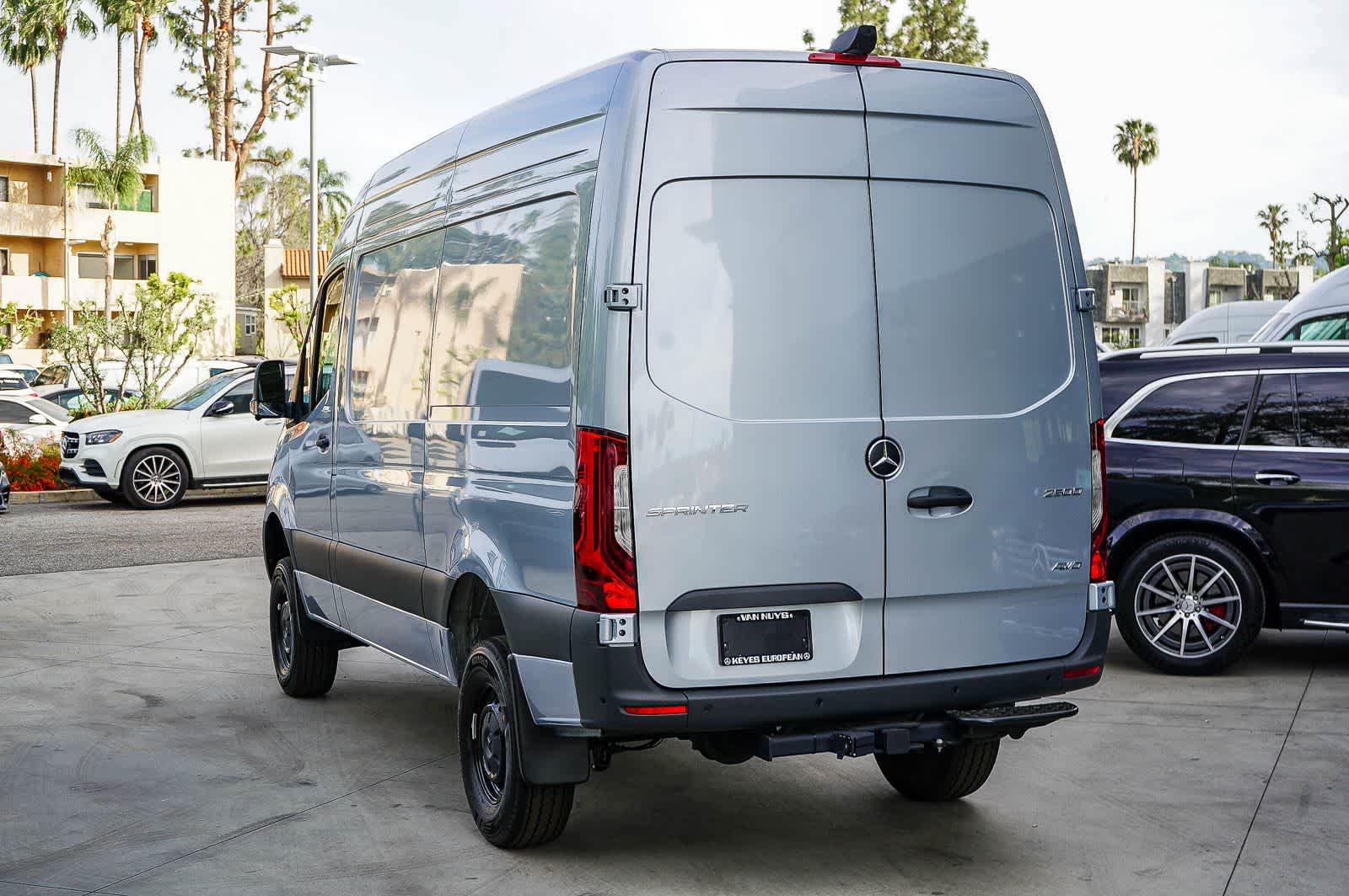 Thumbnail: 2026 Mercedes-Benz Sprinter - 6