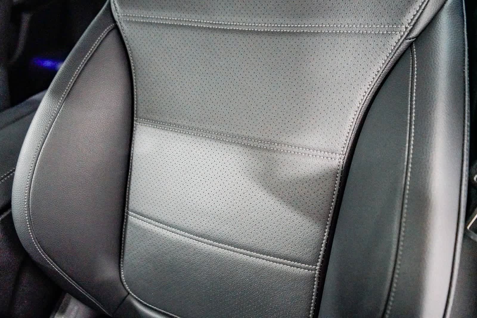 Thumbnail: 2025 Mercedes-Benz GLC - 25