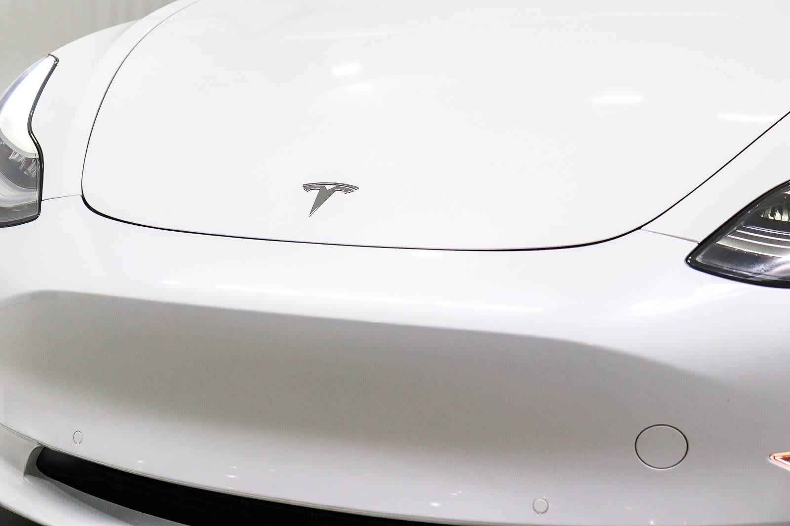 Thumbnail: 2018 Tesla Model 3 - 8
