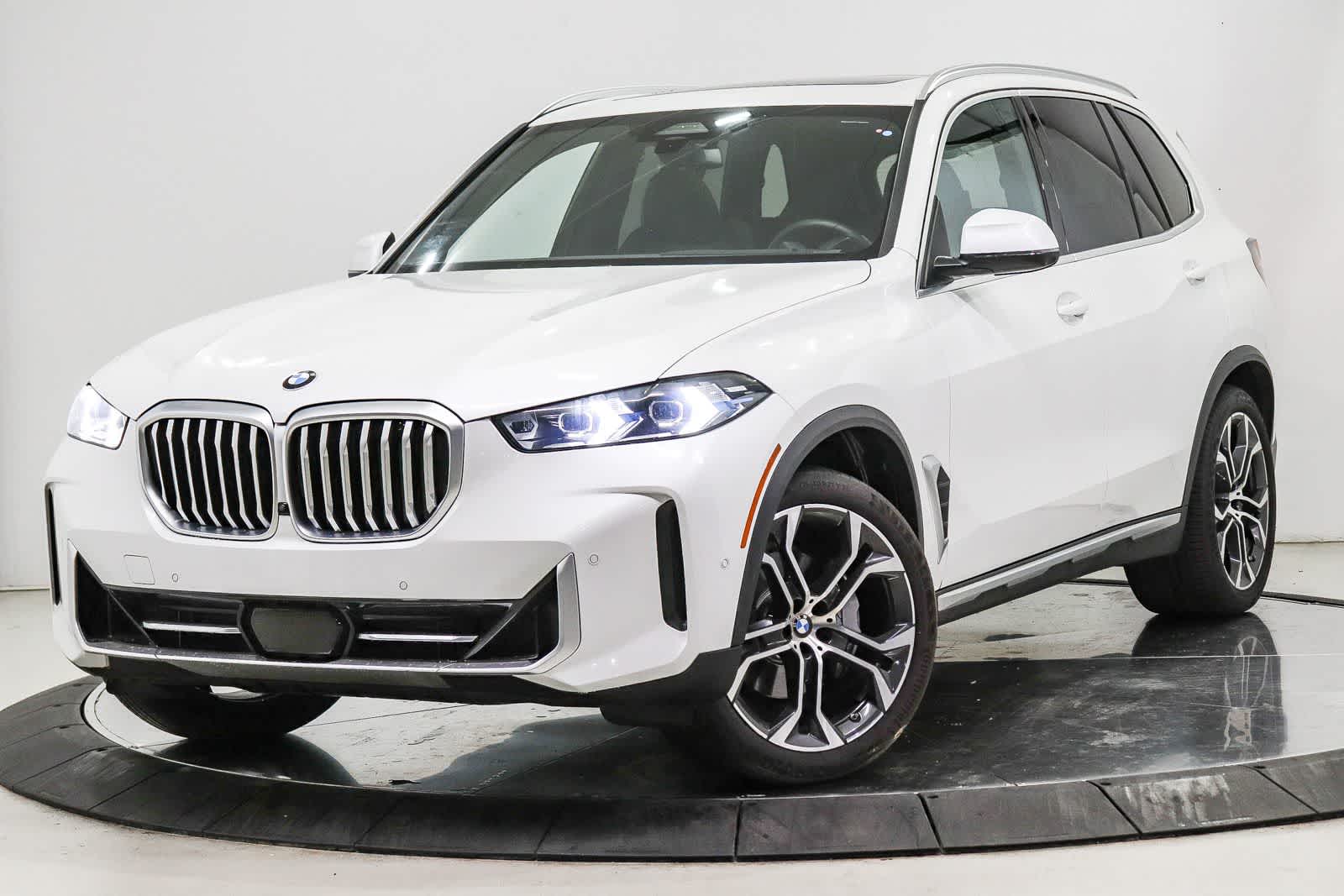 Thumbnail: 2025 BMW X5 - 1