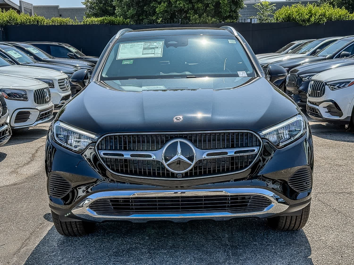 Thumbnail: 2025 Mercedes-Benz GLC - 2