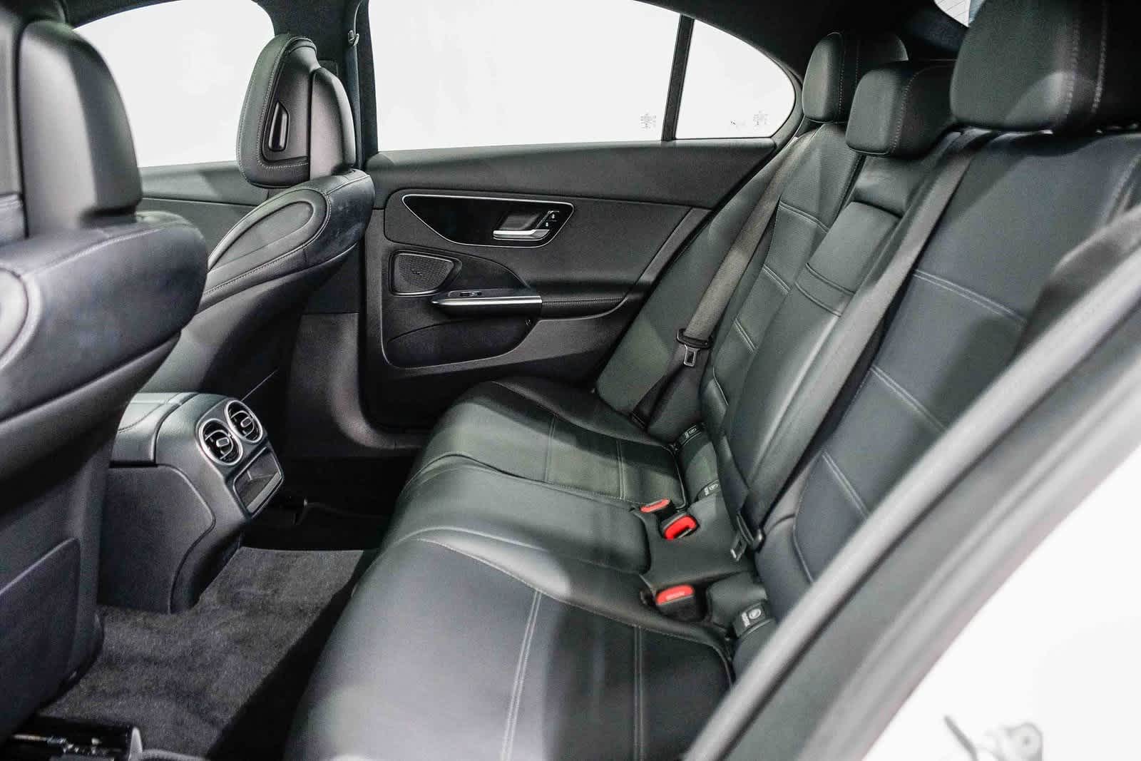 Thumbnail: 2022 Mercedes-Benz C-Class - 18