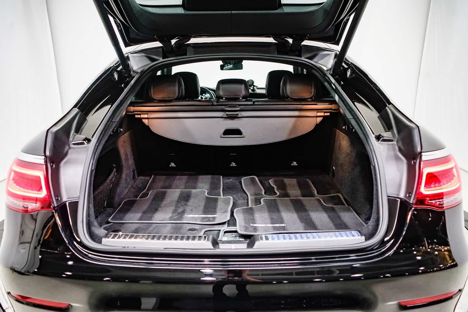 Thumbnail: 2023 Mercedes-Benz GLC - 27