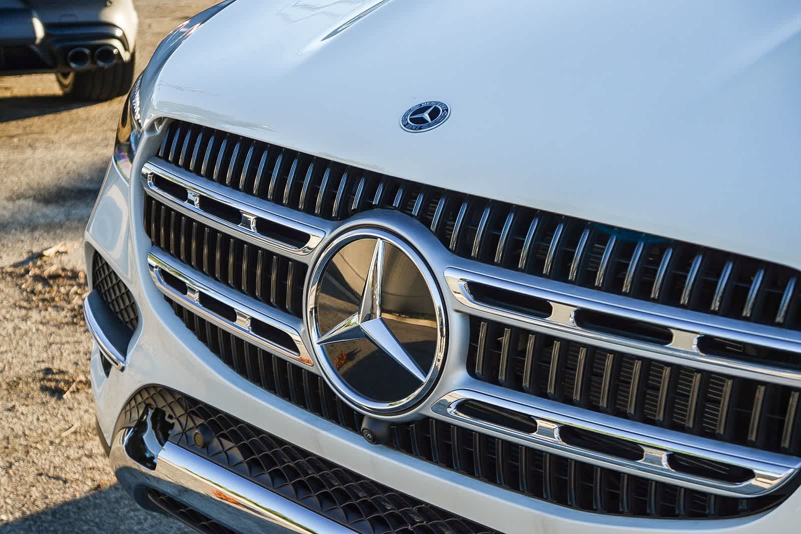 Thumbnail: 2026 Mercedes-Benz GLE - 9