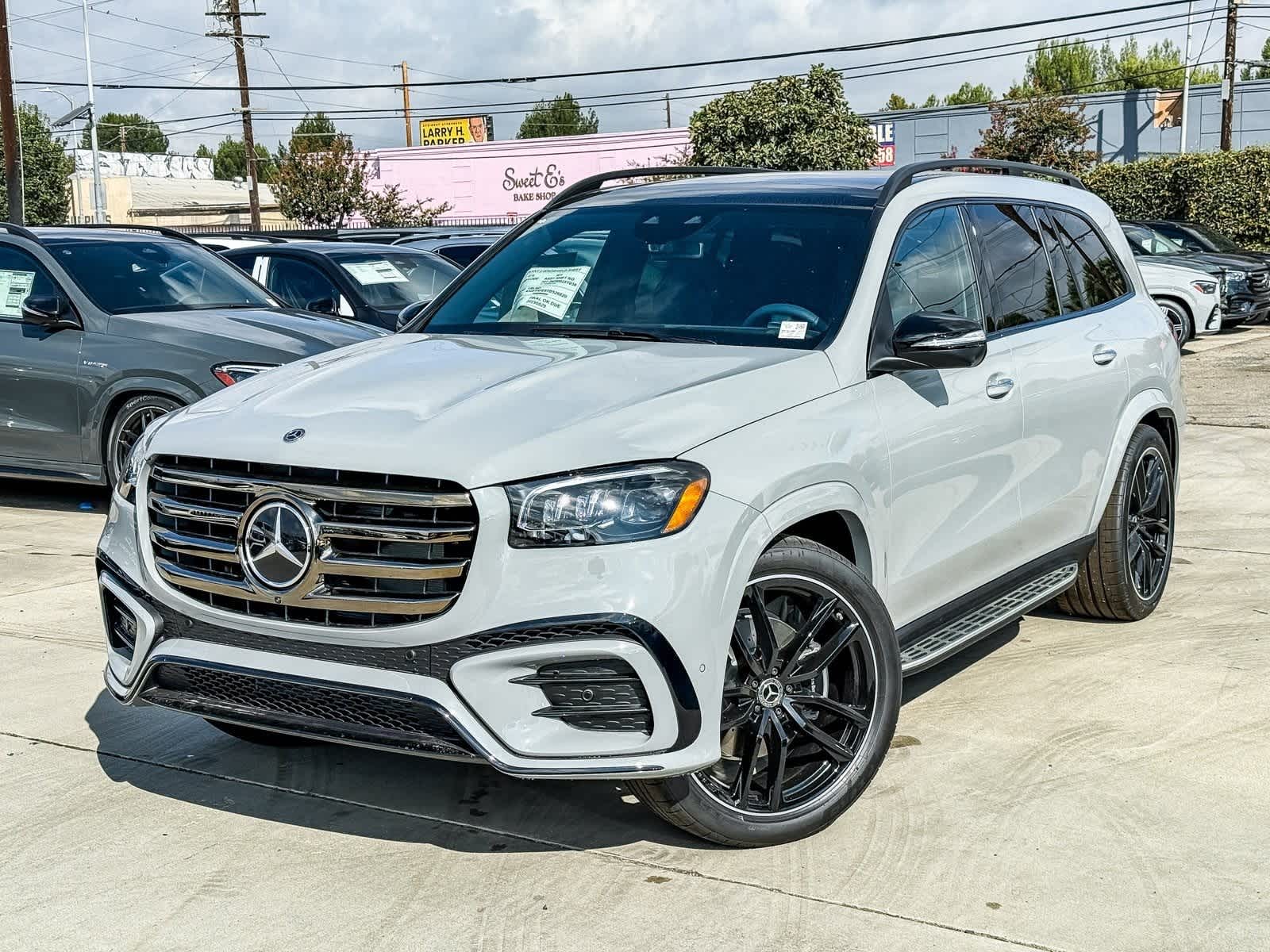 Thumbnail: 2026 Mercedes-Benz GLS - 1