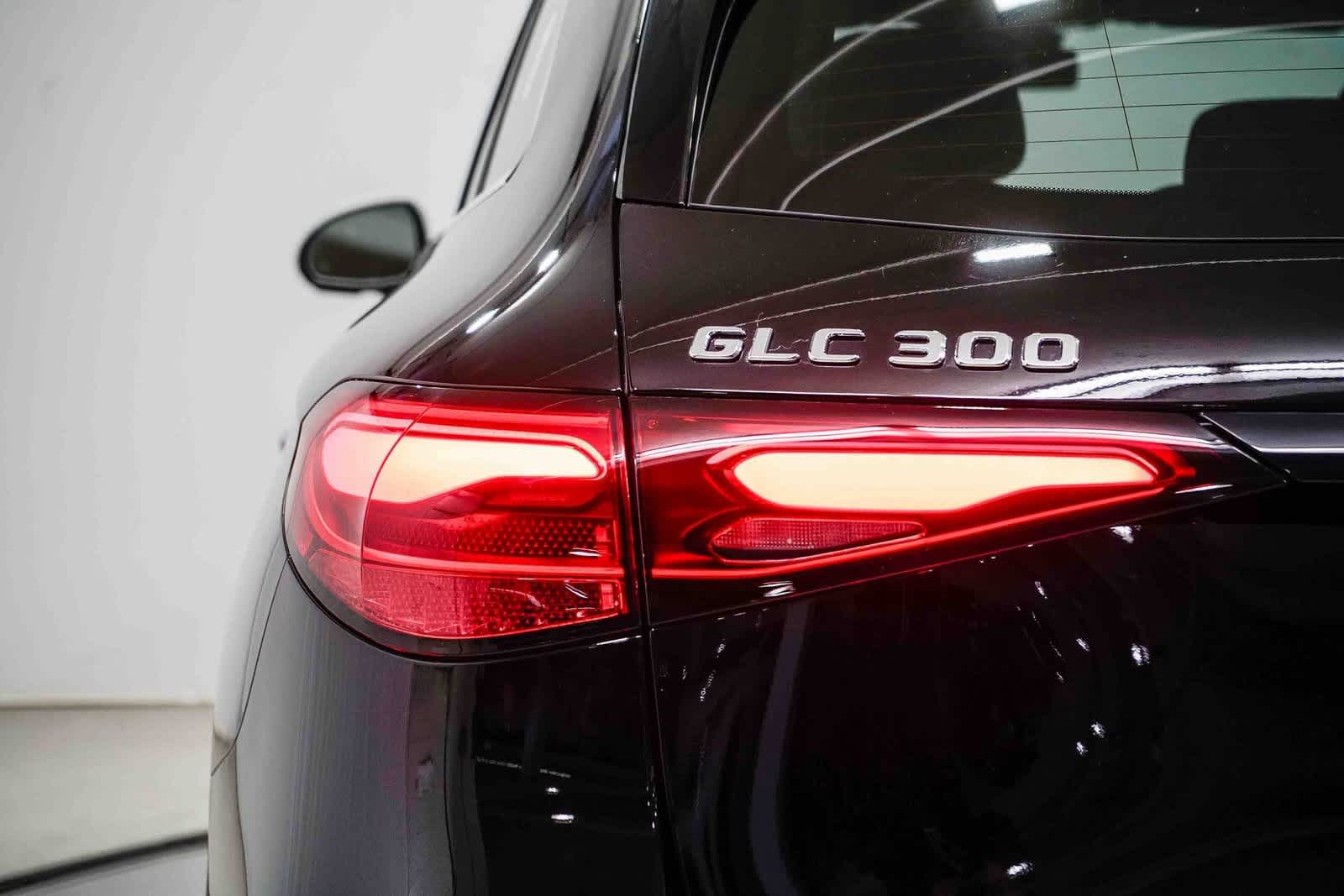 Thumbnail: 2025 Mercedes-Benz GLC - 9