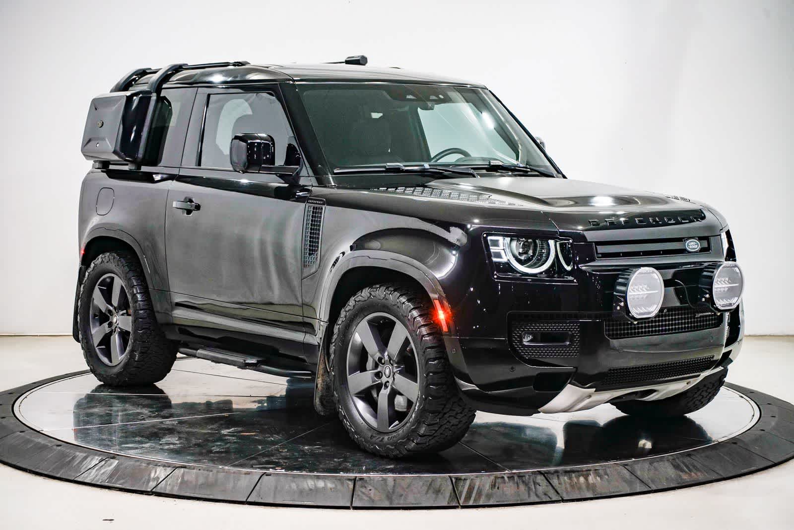 Thumbnail: 2022 Land Rover Defender - 5