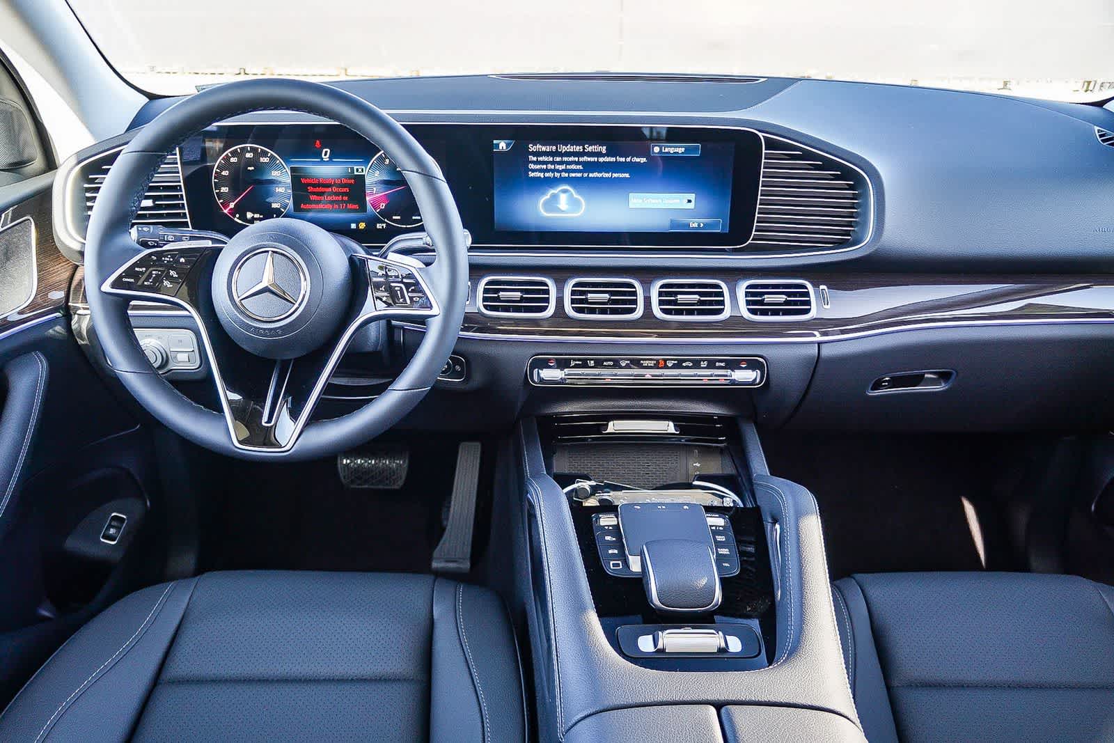 Thumbnail: 2026 Mercedes-Benz GLE - 13