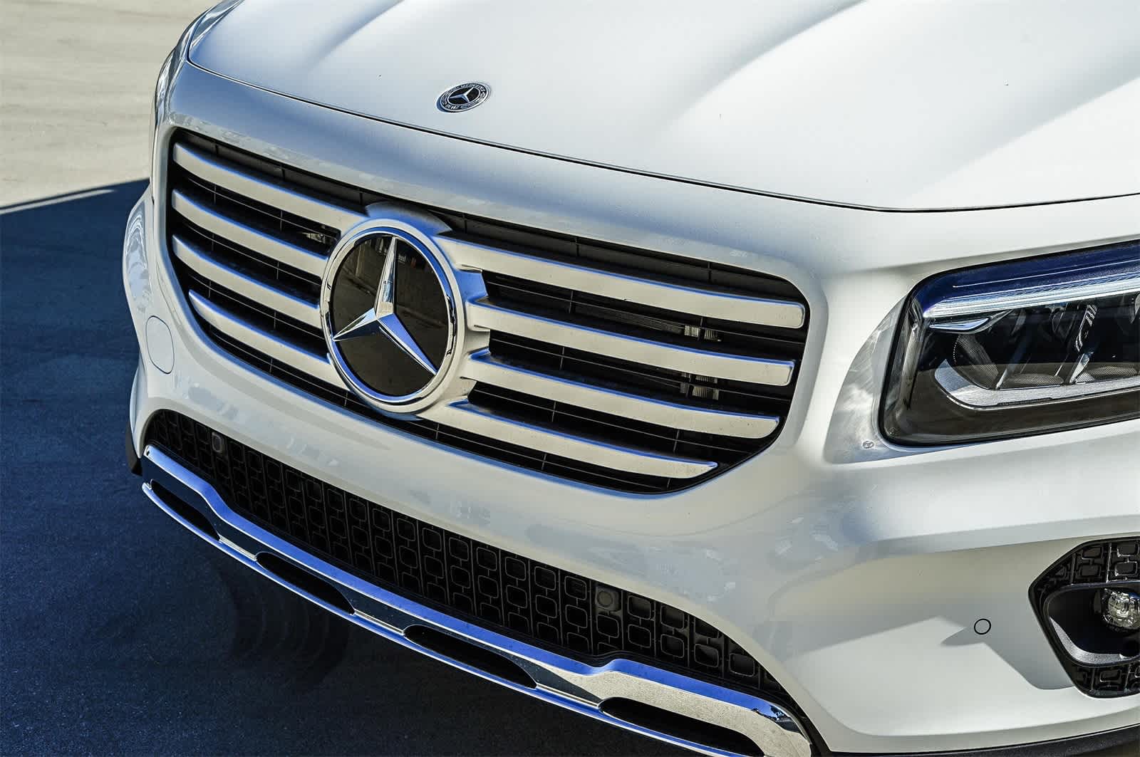 Thumbnail: 2026 Mercedes-Benz GLB - 8