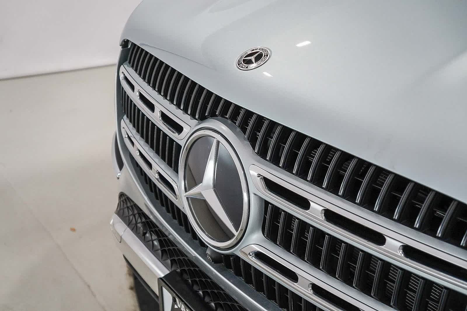 Thumbnail: 2025 Mercedes-Benz GLE - 9