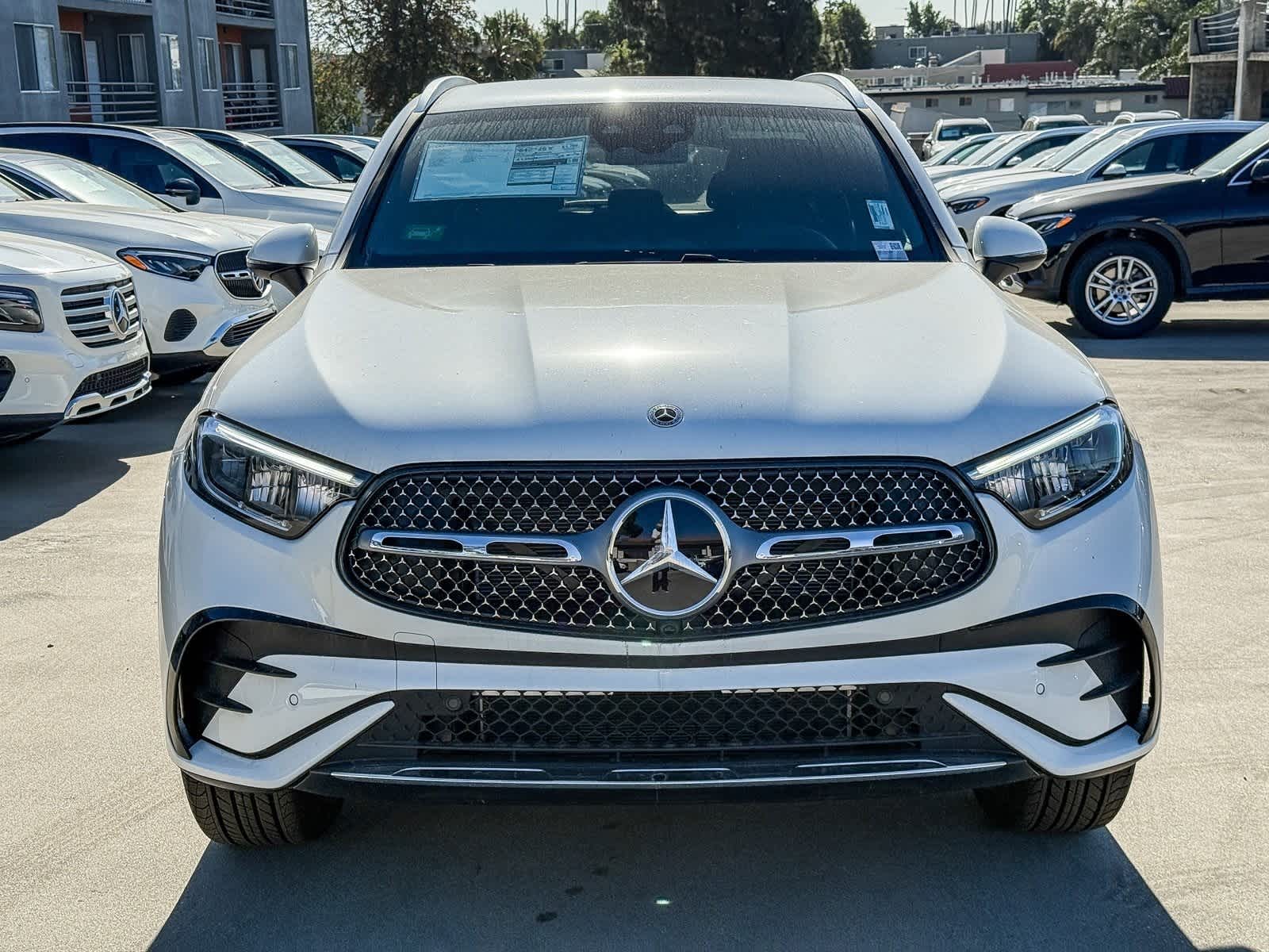 Thumbnail: 2025 Mercedes-Benz GLC - 2