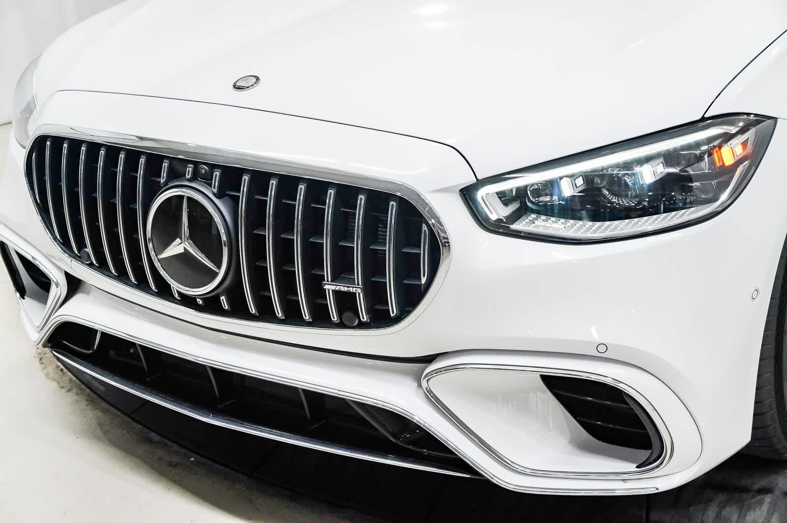 Thumbnail: 2025 Mercedes-Benz S-Class - 8