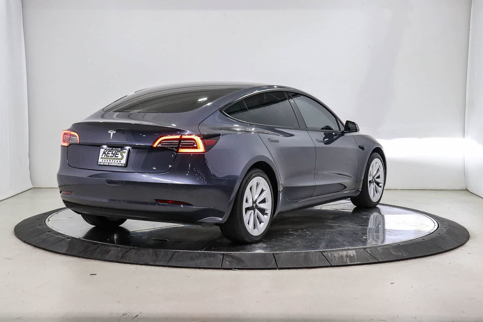 Thumbnail: 2023 Tesla Model 3 - 4