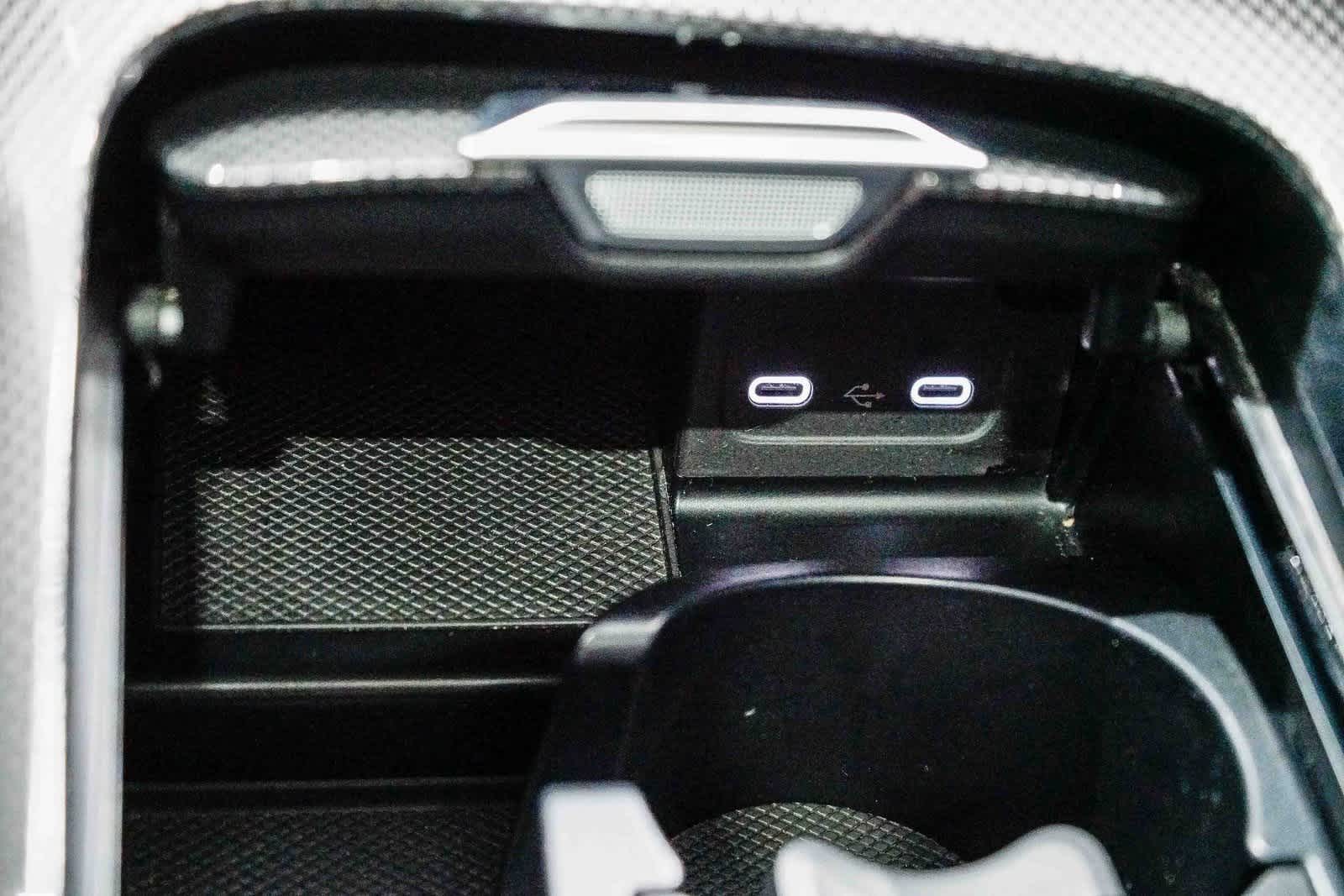 Thumbnail: 2022 Mercedes-Benz C-Class - 23