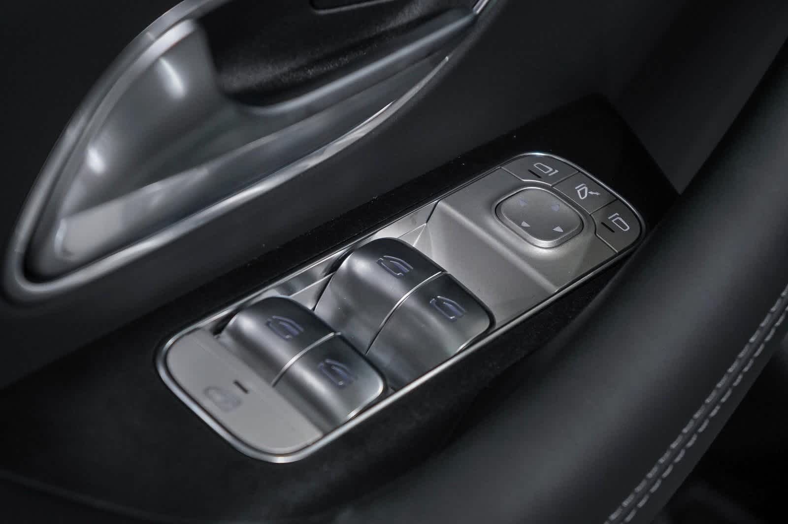 Thumbnail: 2025 Mercedes-Benz GLE - 24