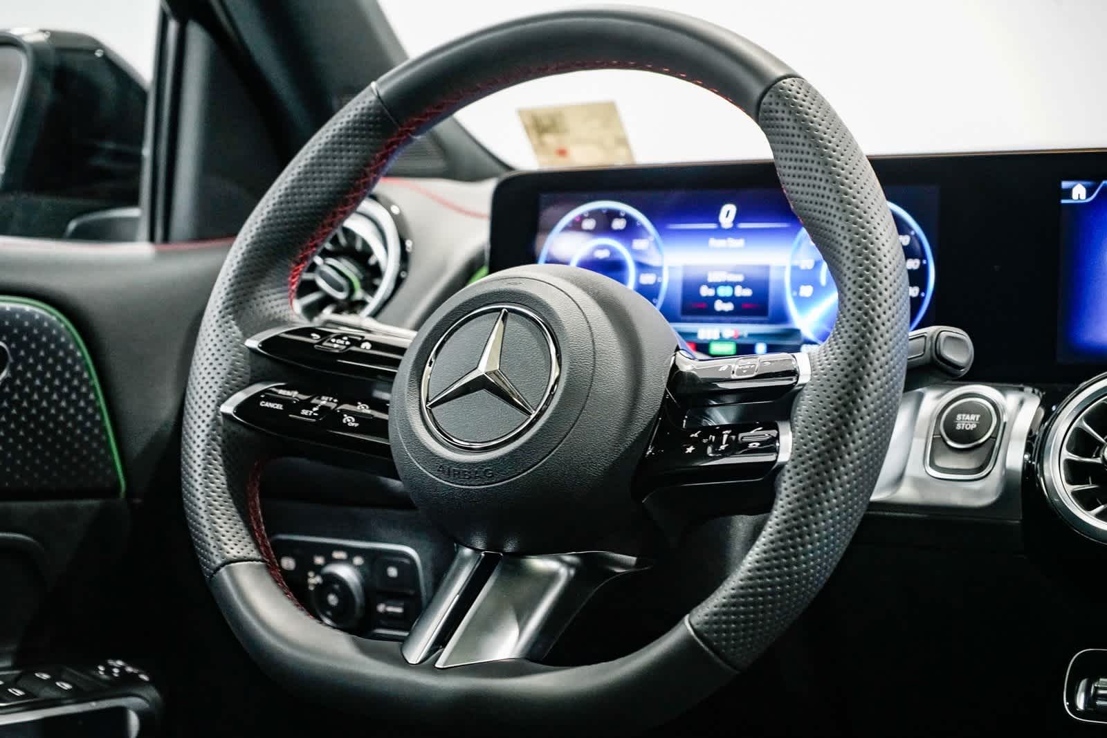 Thumbnail: 2024 Mercedes-Benz EQB - 15
