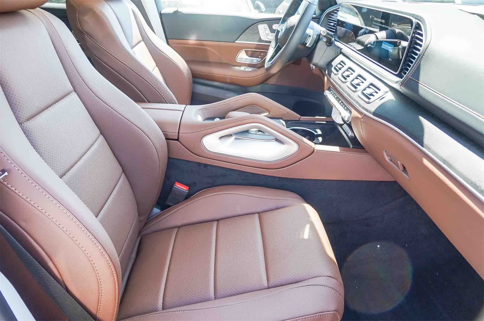 Thumbnail: 2026 Mercedes-Benz GLS - 19