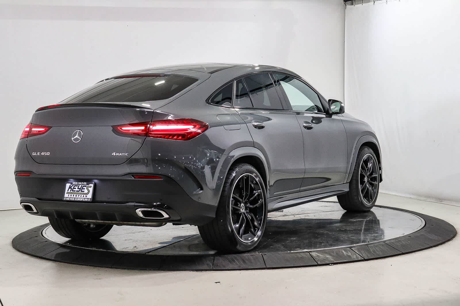 Thumbnail: 2026 Mercedes-Benz GLE - 4