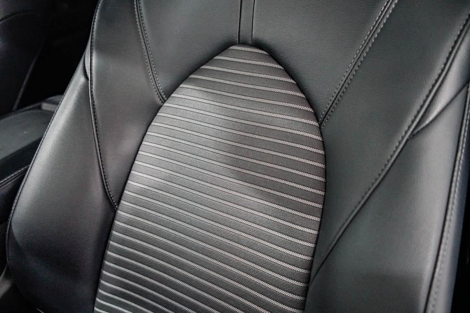 Thumbnail: 2023 Toyota Highlander - 28