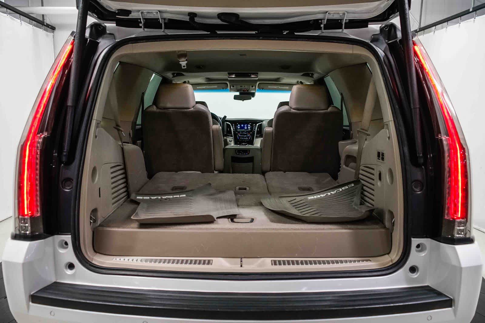 Thumbnail: 2018 Cadillac Escalade - 27