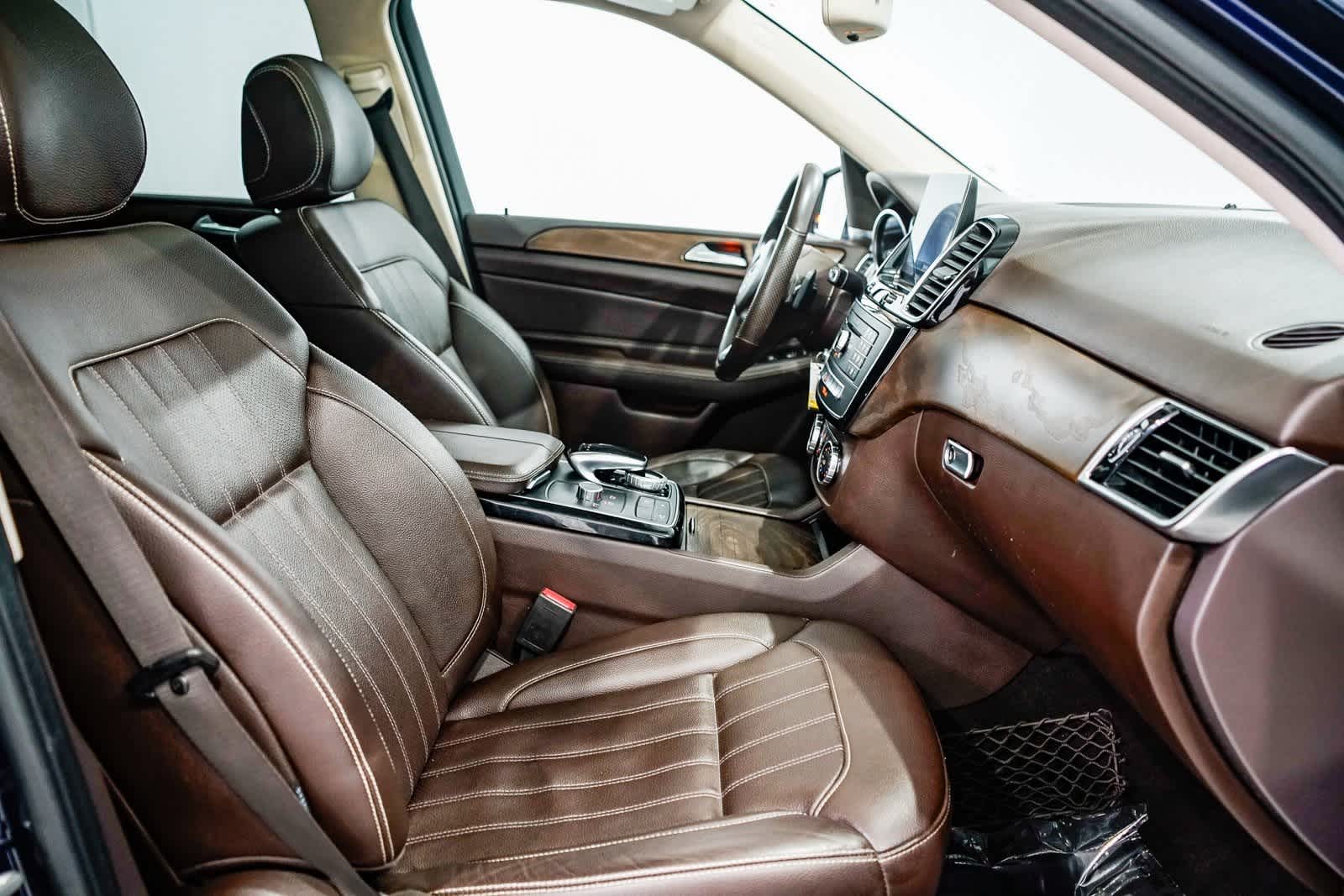 Thumbnail: 2017 Mercedes-Benz GLE - 16