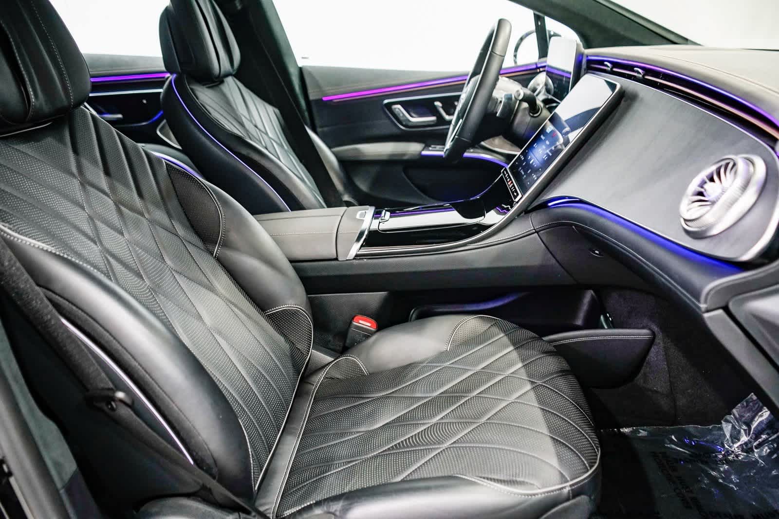 Thumbnail: 2023 Mercedes-Benz EQS - 16