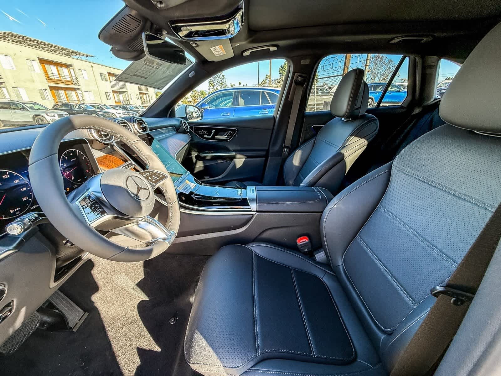 Thumbnail: 2026 Mercedes-Benz GLC - 20